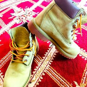 Boys/ Mens Green and Brown Timberland Boots